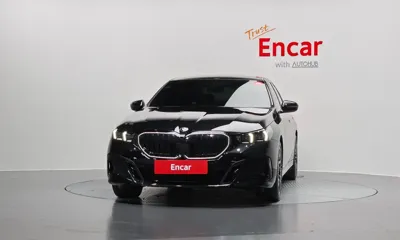 BMW 5-Series 2026, 12603 км, за 74701.33 USD