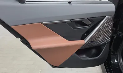 BMW 5-Series 2026, 12603 км, за 74701.33 USD - фото 25