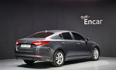 Kia K5 2011, 109547 км, за 3185.33 USD