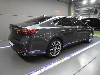 Kia K7 2016, 189515 км, за 5144.23 USD