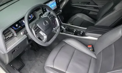 KG_Mobility_Ssangyong Torres 2024, 22586 км, за 12800.32 USD - фото 7