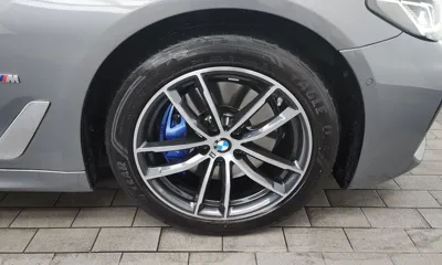 BMW 5-Series 2023, 76373 км, за 29202.85 USD