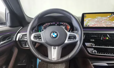 BMW 5-Series 2023, 76373 км, за 29202.85 USD - фото 13