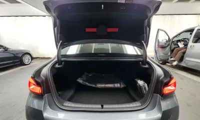 BMW 5-Series 2023, 76373 км, за 29202.85 USD - фото 20