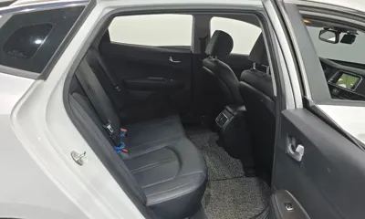 Kia K5 2019, 66687 км, за 7748.91 USD - фото 11