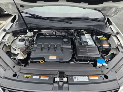 Volkswagen Tiguan 2020, 29600 км, за 13609.42 USD - фото 6