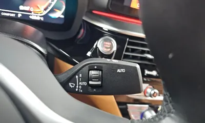 BMW 5-Series 2023, 10287 км, за 32690.04 USD - фото 27