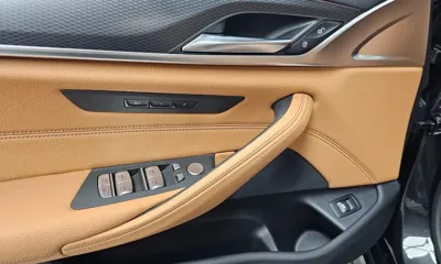 BMW 5-Series 2023, 10287 км, за 32690.04 USD - фото 28