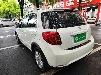 Suzuki SX4 2014, 100399 км, за 2180.67 USD