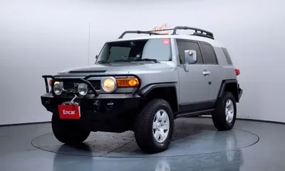 Toyota FJ Cruiser · 2010 год