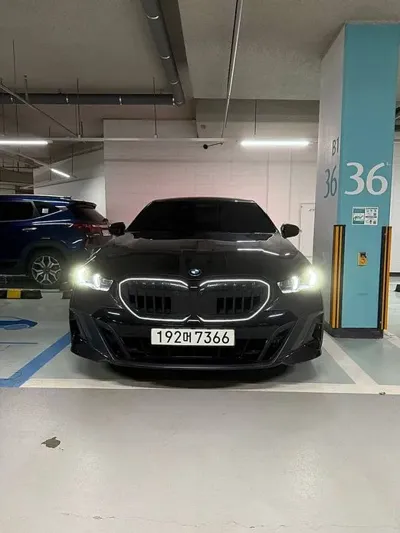 BMW 5-Series · 2024 год