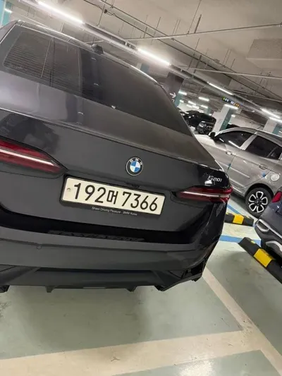 BMW 5-Series 2024, 35000 км, за 32272.08 USD