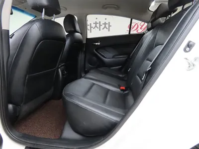 Kia K3 2015, 136301 км, за 3445.36 USD - фото 6