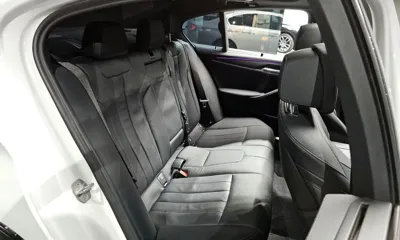 BMW 5-Series 2023, 23762 км, за 27544.43 USD - фото 11