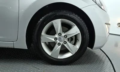 Hyundai Avante 2014, 111182 км, за 3296.99 USD