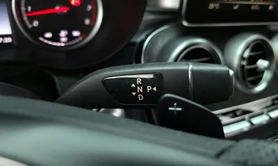 Mercedes-Benz GLC-Class 2019, 53420 км, за 21669.72 USD - фото 9