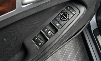 Hyundai Genesis 2014, 203321 км, за 3841.89 USD - фото 13