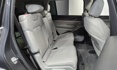 Jeep Cherokee 2022, 51674 км, за 28095.05 USD - фото 11