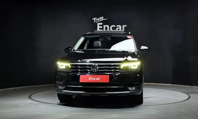Volkswagen Tiguan 2020, 138098 км, за 13856.37 USD