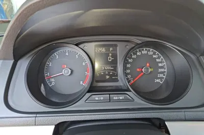Volkswagen Lavida 2015, 97100 км, за 5998 USD - фото 14
