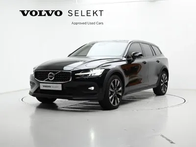 Volvo V60 · 2024 год