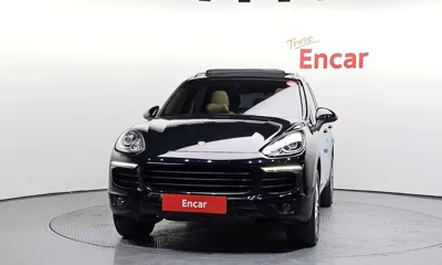 Porsche Cayenne 2016, 110616 км, за 17920.44 USD