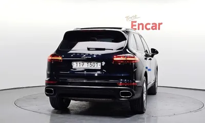 Porsche Cayenne 2016, 110616 км, за 17920.44 USD