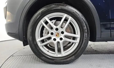 Porsche Cayenne 2016, 110616 км, за 17920.44 USD