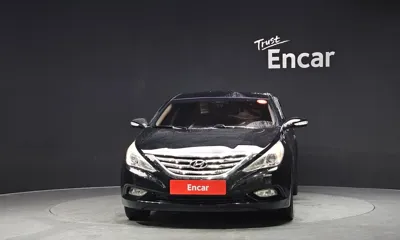 Hyundai Sonata 2011, 182157 км, за 2100.56 USD