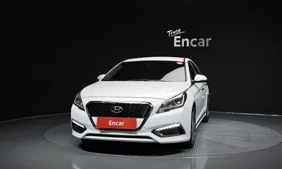 Hyundai Sonata 2015, 142386 км, за 6437.2 USD
