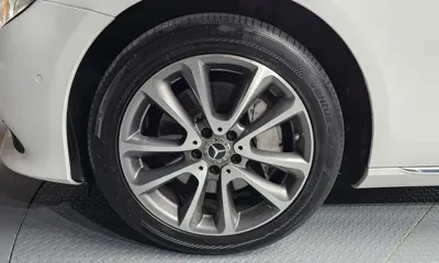 Mercedes-Benz E-Class 2019, 84867 км, за 15276.6 USD
