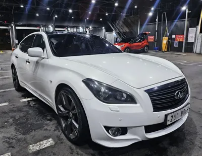Infiniti M · 2011 год