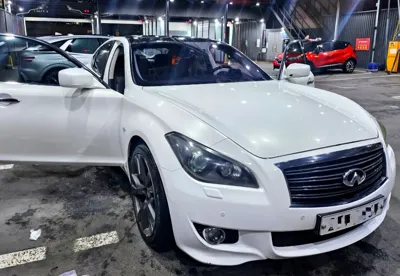 Infiniti M 2011, 121000 км, за 2995.38 USD