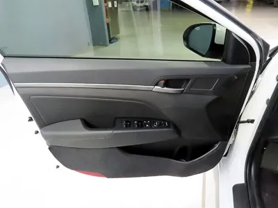 Hyundai Avante 2017, 16300 км, за 7553.86 USD - фото 14