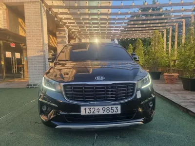 Kia Canival · 2019 год