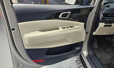 Kia Canival 2025, 29800 км, за 30149.11 USD - фото 24