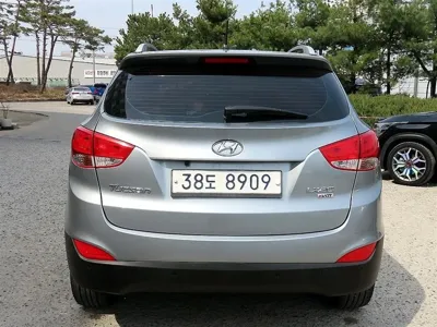 Hyundai Tucson 2012, 219989 км, за 2756.99 USD