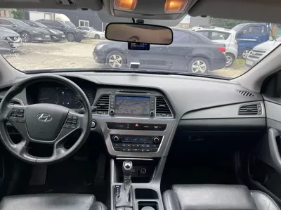 Hyundai Sonata 2016, 92623 км, за 6301.69 USD