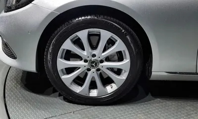 Mercedes-Benz E-Class 2018, 71402 км, за 16848.36 USD