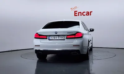 BMW 5-Series 2023, 38121 км, за 27241.7 USD