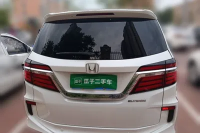 Honda Elysion 2016, 120800 км, за 21509 USD