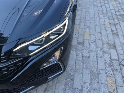 Volkswagen Passat 2023, 52500 км, за 18451.53 USD