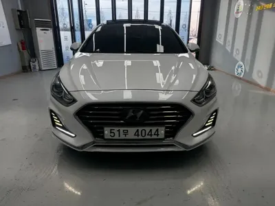 Hyundai Sonata 2018, 143172 км, за 7814.02 USD