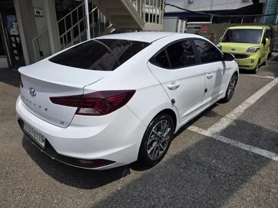 Hyundai Avante 2019, 46908 км, за 6104.77 USD