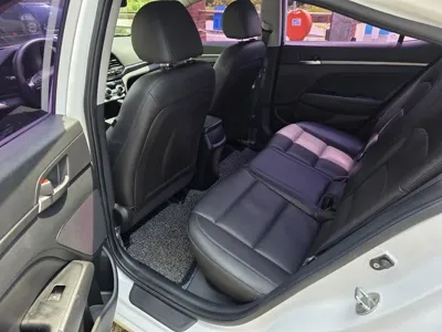 Hyundai Avante 2019, 46908 км, за 6104.77 USD - фото 9