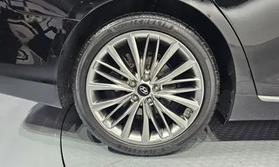 Hyundai Grandeur 2019, 82185 км, за 9562.85 USD