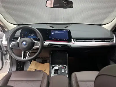 BMW iX1 2024, 31000 км, за 18951.96 USD - фото 7