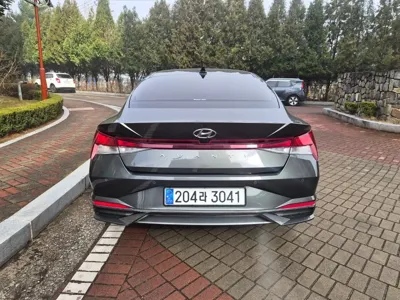 Hyundai Avante 2022, 36000 км, за 10289.27 USD