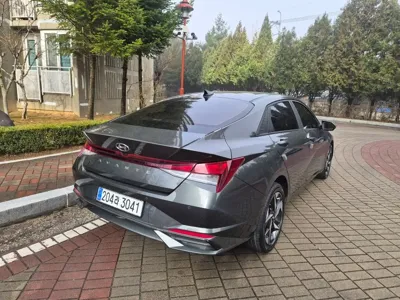 Hyundai Avante 2022, 36000 км, за 10289.27 USD