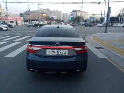 Hyundai Grandeur 2015, 122265 км, за 5005.52 USD
